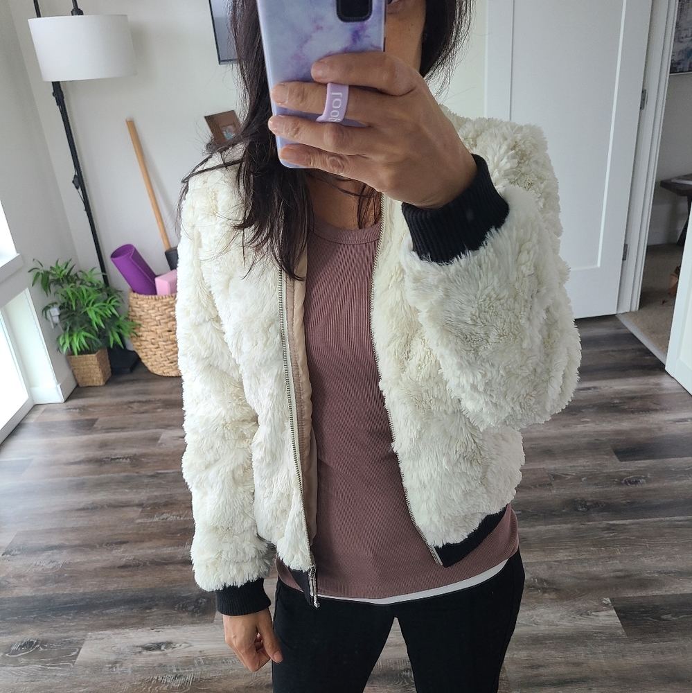 Melrose and Market Faux Fur Bomber Jacket.